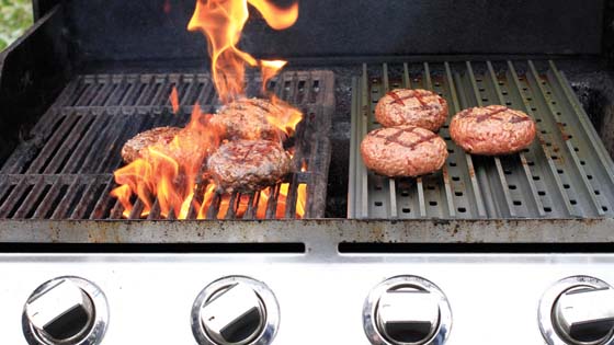Blocking Flareups Product Highlight: GrillGrates