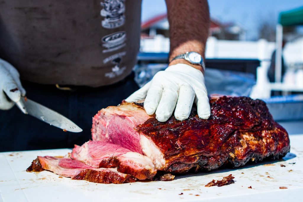 Pig_Roaster_Prime_Rib_02