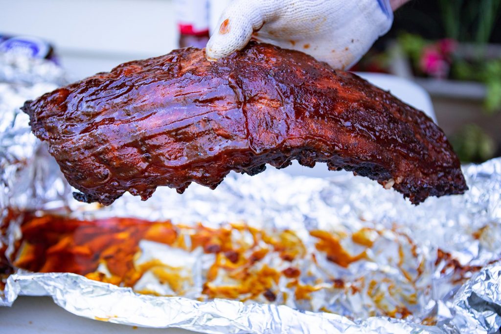 Baby Back Ribs Unwrapped Breaking in the Meadow Creek BX25 Box Smoker
