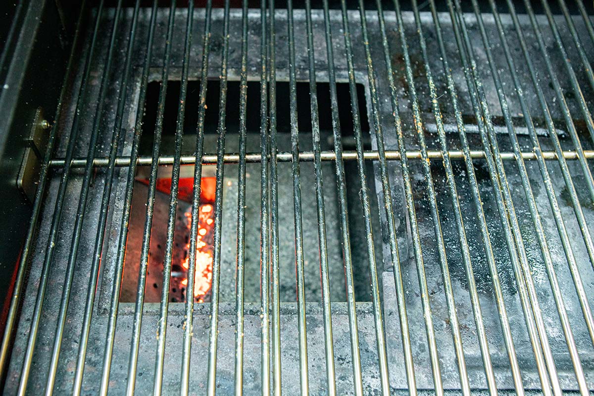 2-Piece Diffuser Smoked Meatloaf, Corn on the Cob, and Potatoes on the Yoder Pellet Smoker