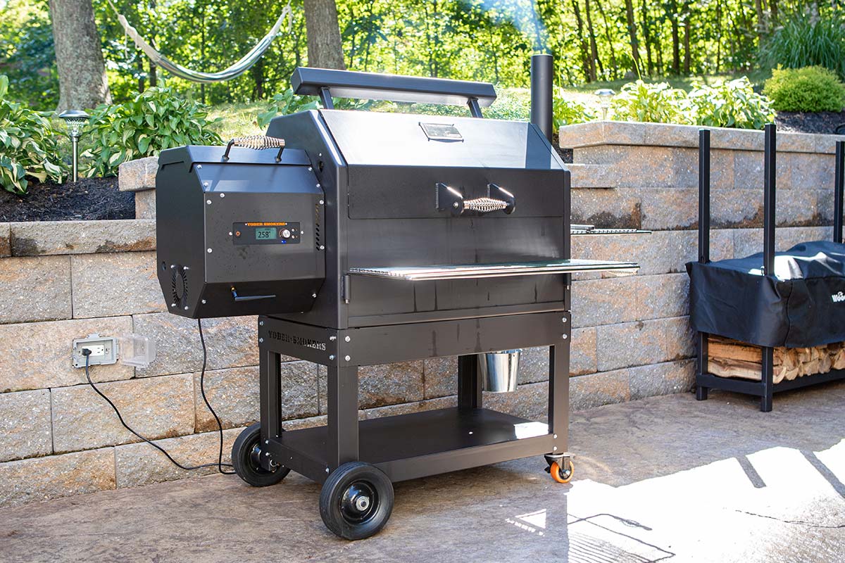 Yoder YS640s Pellet Smoker Smoked Meatloaf, Corn on the Cob, and Potatoes on the Yoder Pellet Smoker