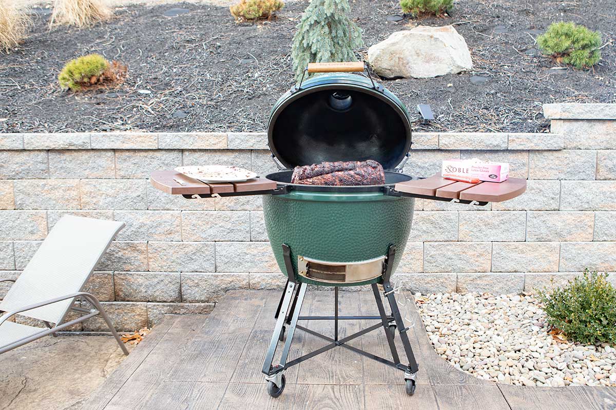 Searing Prime Rib Roast over Direct Heat How to Smoke a Prime Rib on a Big Green Egg