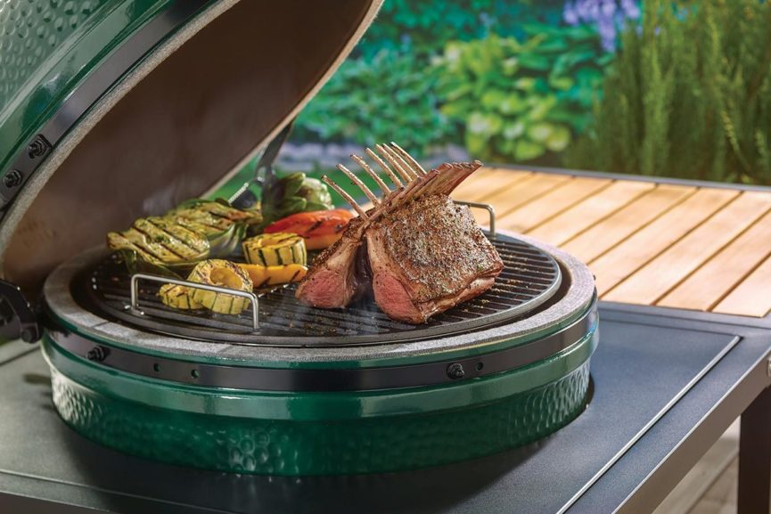 Big Green Egg Cast Iron Lamb & Vegetables