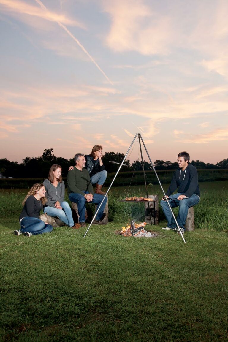 Cedar Ridge Tripod Campfire Grill