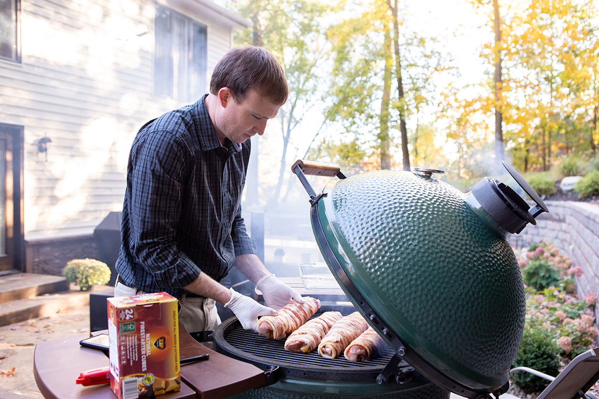 Verdraaiing Voorzieningen Ga wandelen The Big Green Egg Bible: The Ultimate Guide To Grilling On Your Ceramic  Smoker | lagear.com.ar