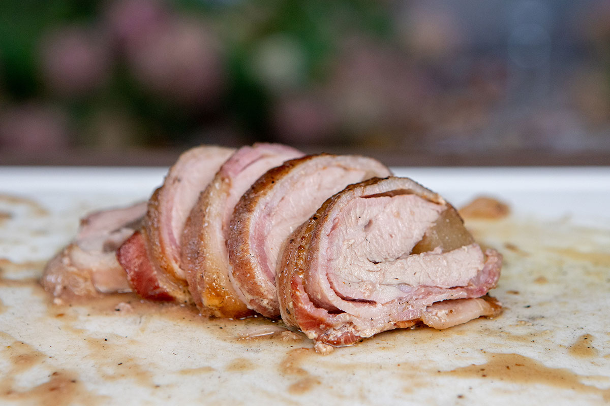 Slicing Bacon-Wrapped Tenderloins Bacon-Wrapped Apple-Stuffed Tenderloin on the Big Green Egg