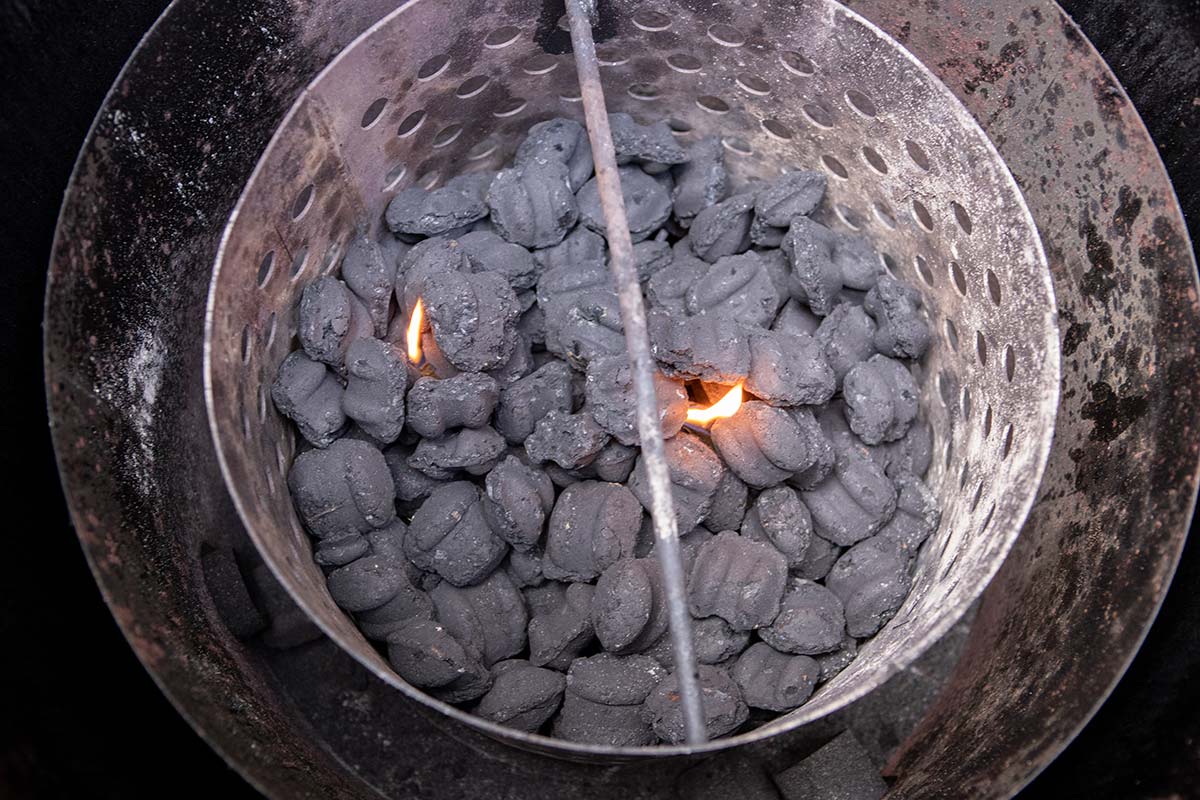 Gateway_Drum_Smoker_02_Burning