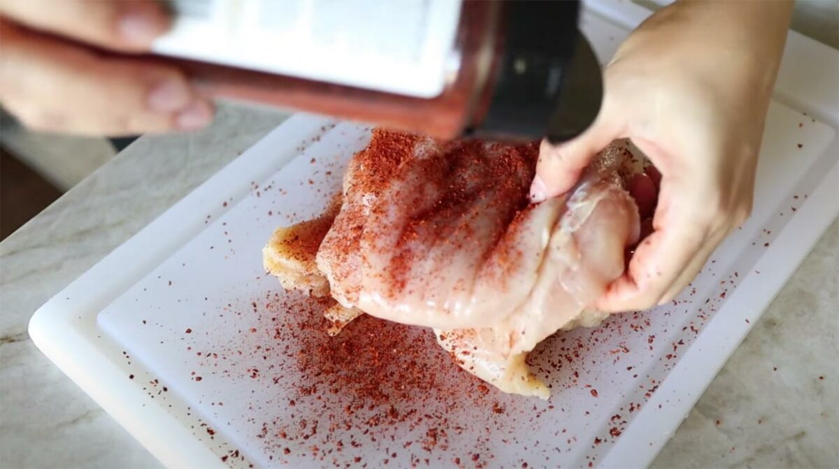 Seasoning Chicken with Meatchelada Seasoning Chicken with Meatchelada