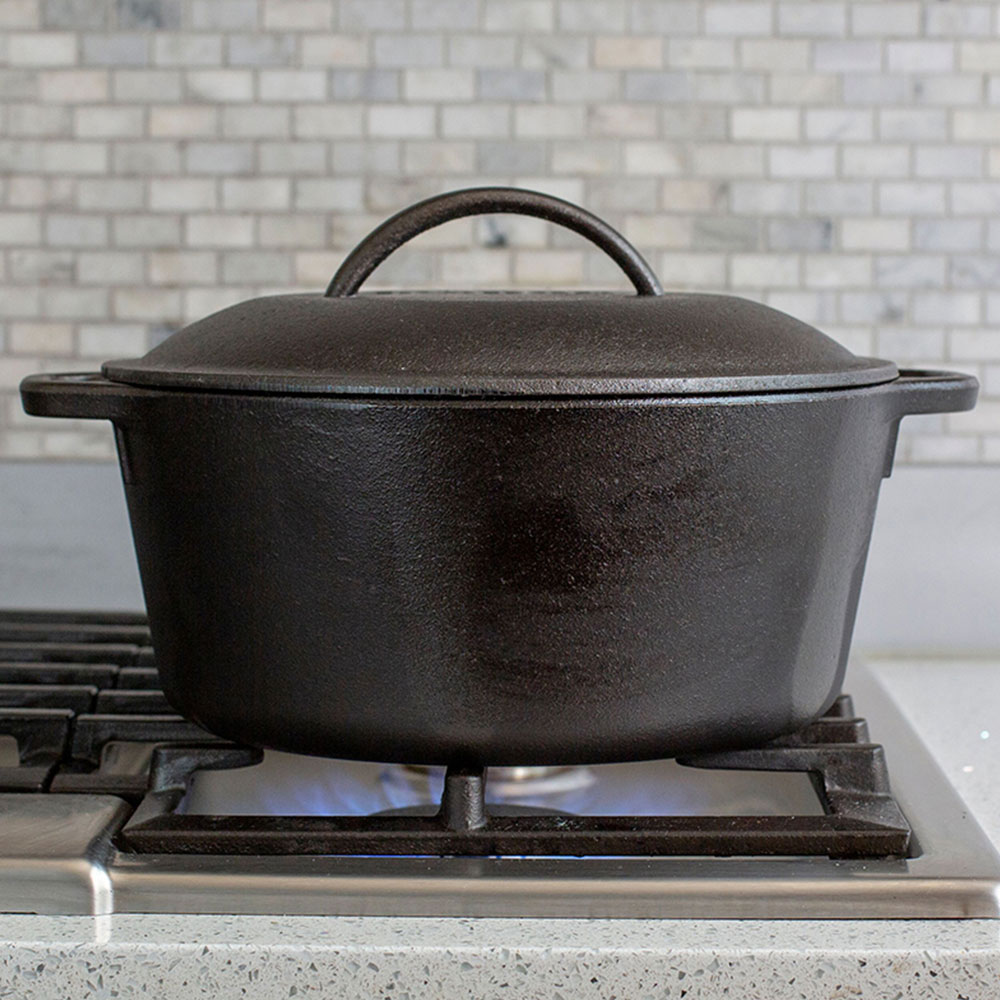 Lodge cast iron dutch oven, large campfire cooking pot w/ lid for coals