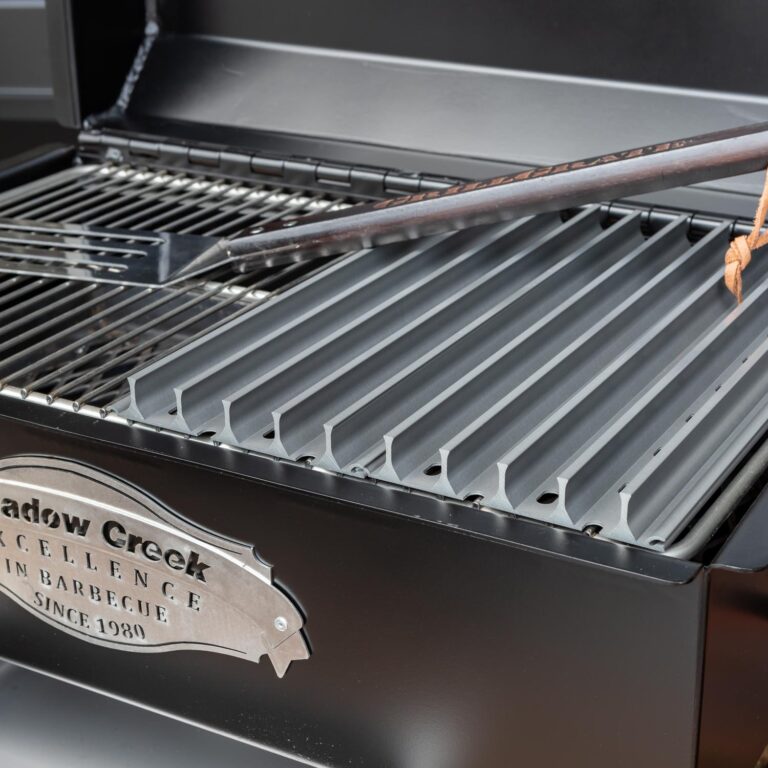 GrillGrates on Meadow Creek SK23 Steak Grill