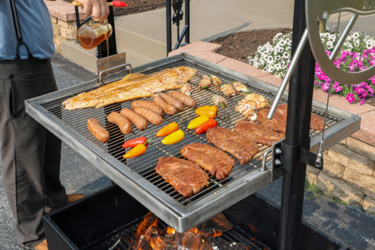 Adjustable Grate on Meadow Creek SMFP34 Fire Pit