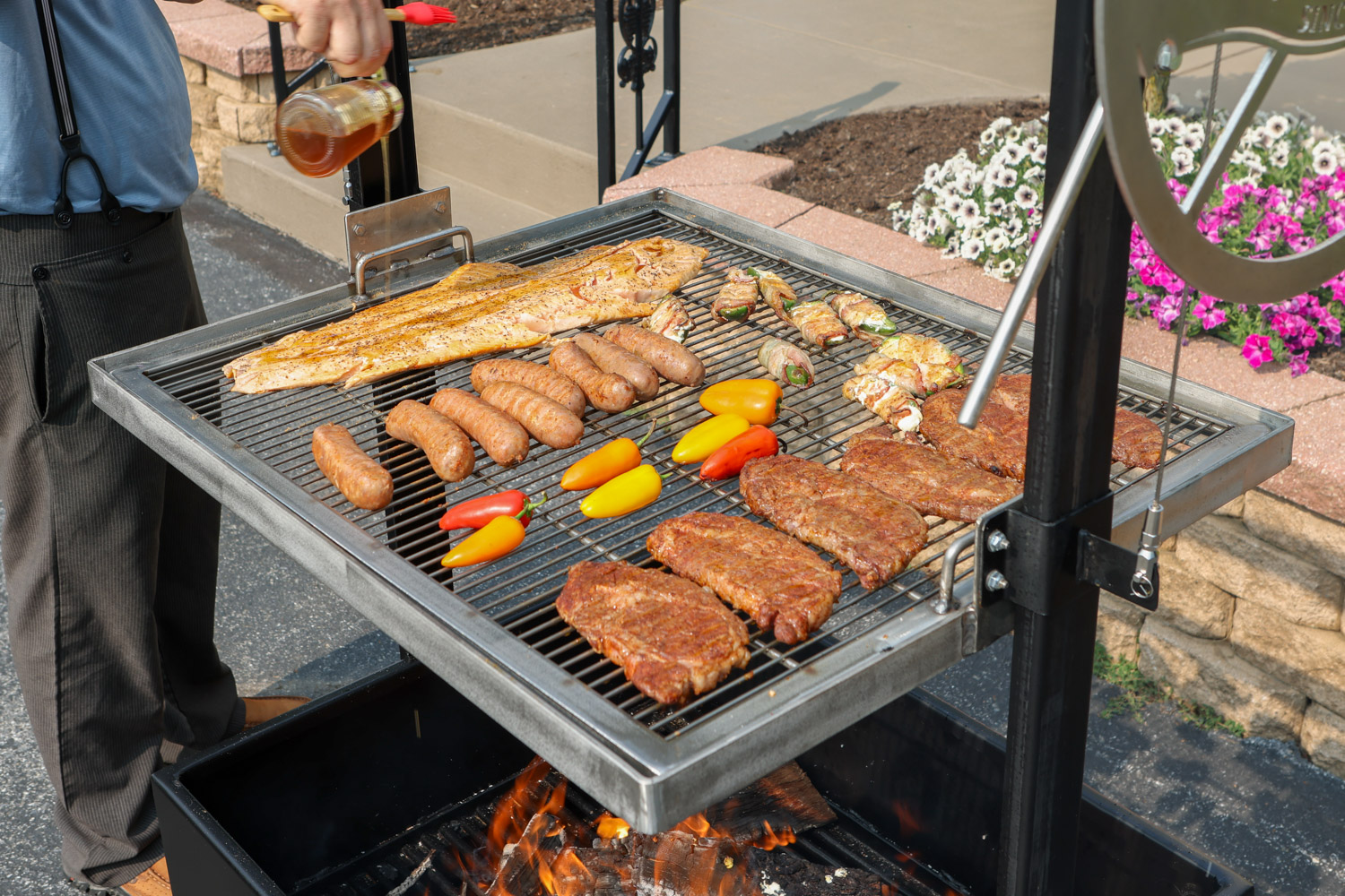 Adjustable Grate on Meadow Creek SMFP34 Fire Pit Adjustable Grate on Meadow Creek SMFP34 Fire Pit